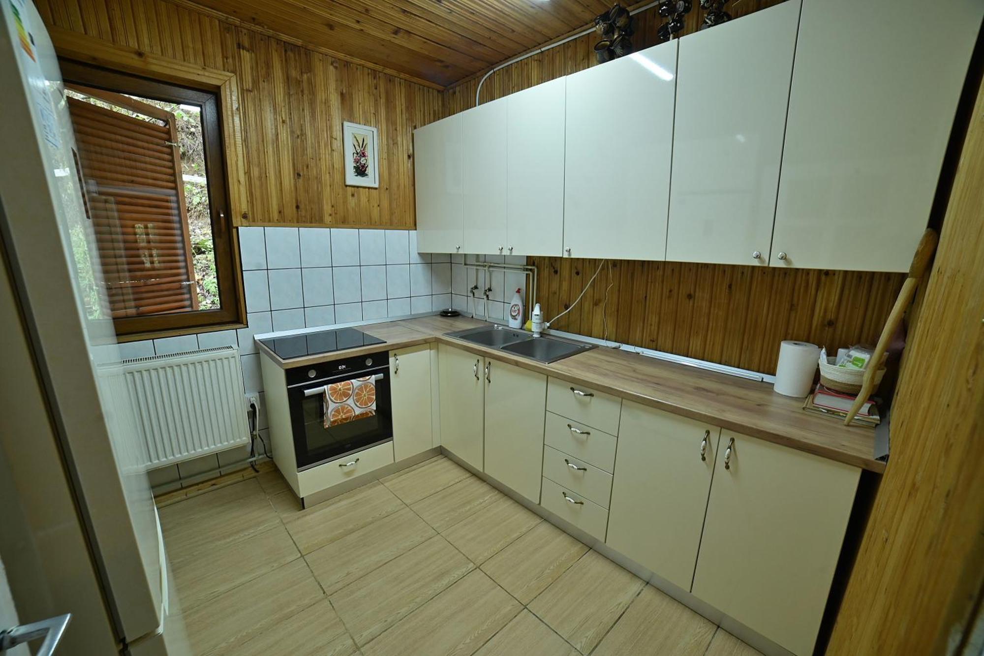 Casa De Vacanta Satic Piatra Craiului La Doi Viermi Exterior photo